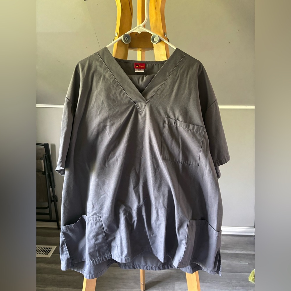 🌻5/$20🌻 Gray Men's Scrub Set
